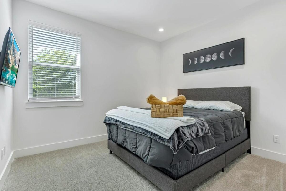 Modern 3Bd Retreat I Near Hotspots I Sleeps 12 Villa Houston Exterior photo